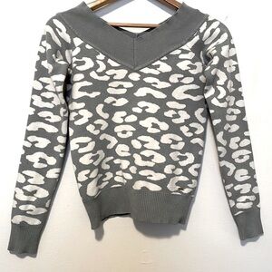 Guess sweater